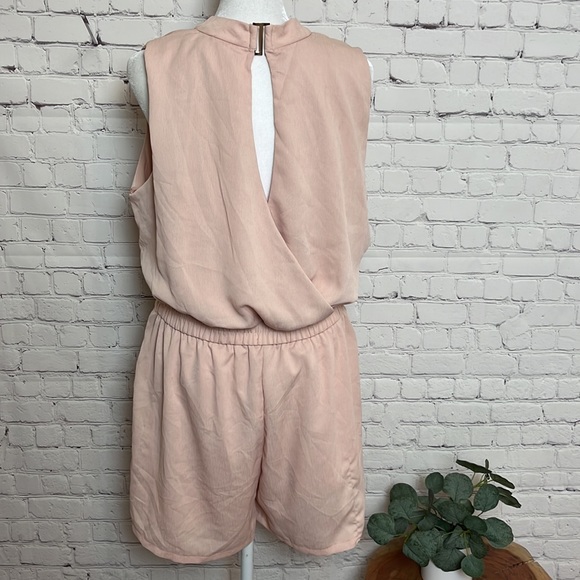 Potter’s Pot Sleeveless Romper - Picture 6 of 14